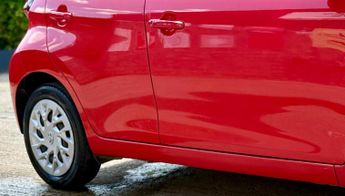 Toyota AYGO 1.0 VVT-i x-play x-shift Euro 6 5dr