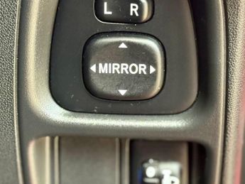 Toyota AYGO 1.0 VVT-i x-play x-shift Euro 6 5dr
