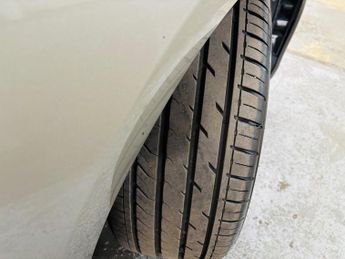 Citroen DS5 2.0 HDi DStyle Auto Euro 5 5dr