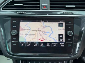 Volkswagen Tiguan 2.0 TDI R-Line DSG Euro 6 (s/s) 5dr