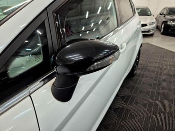Ford Fiesta 1.25 Zetec 5dr