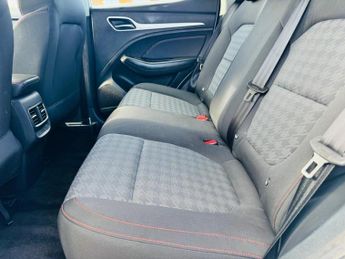 MG MG ZS 51.1kWh SE Auto 5dr