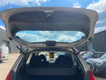 Honda Jazz 1.4 i-DSI SE Sport CVT-7 5dr