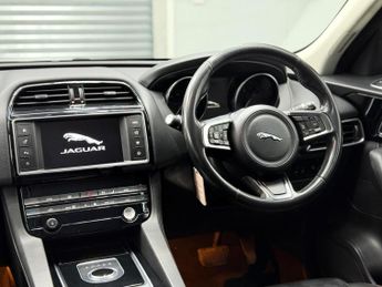 Jaguar F-PACE 2.0 D180 Prestige Auto AWD Euro 6 (s/s) 5dr