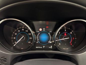 Jaguar F-PACE 2.0 D180 Prestige Auto AWD Euro 6 (s/s) 5dr
