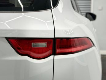 Jaguar F-PACE 2.0 D180 Prestige Auto AWD Euro 6 (s/s) 5dr