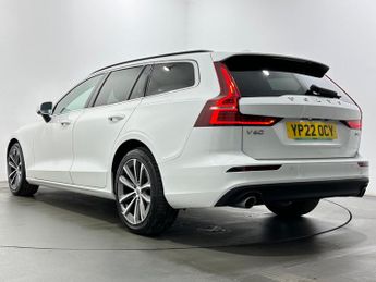Volvo V60 2.0 B4 MHEV Momentum Auto Euro 6 (s/s) 5dr