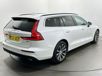 Volvo V60 2.0 B4 MHEV Momentum Auto Euro 6 (s/s) 5dr