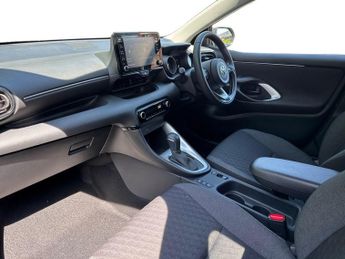 Toyota Yaris 1.5 VVT-h Design Hatchback 5dr Petrol Hybrid E-CVT Euro 6 (s/s) 