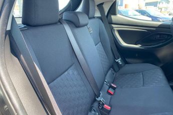 Toyota Yaris 1.5 VVT-h Icon E-CVT Euro 6 (s/s) 5dr