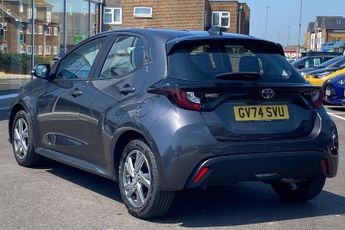 Toyota Yaris 1.5 VVT-h Icon E-CVT Euro 6 (s/s) 5dr