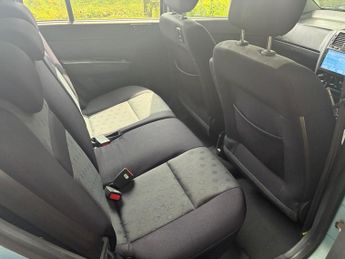 Hyundai Getz 1.4 CDX 5dr