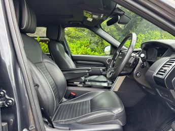 Land Rover Discovery 3.0 SD V6 HSE Luxury Auto 4WD Euro 6 (s/s) 5dr