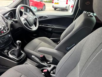 Ford B-Max 1.6 TDCi Titanium Euro 5 5dr