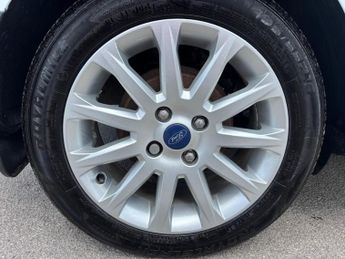 Ford B-Max 1.6 TDCi Titanium Euro 5 5dr