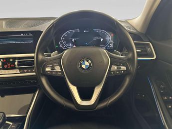 BMW 3 Series 2.0 330e 12kWh SE Pro Touring 5dr Petrol Plug-in Hybrid Auto Eur