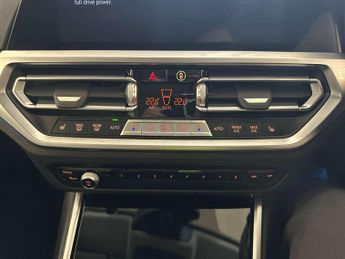 BMW 3 Series 2.0 330e 12kWh SE Pro Touring 5dr Petrol Plug-in Hybrid Auto Eur
