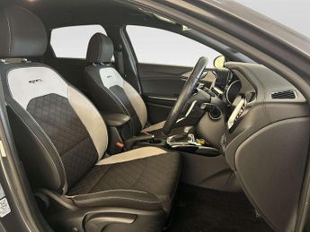Kia Ceed 1.6 CRDi GT-Line Hatchback 5dr Diesel DCT Euro 6 (s/s) (134 bhp)