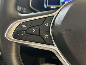 Renault Zoe R135 52kWh Iconic Hatchback 5dr Electric Auto (i, Rapid Charge) 