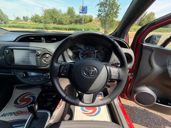 Toyota Yaris 1.5 VVT-h Design E-CVT Euro 6 5dr