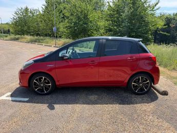 Toyota Yaris 1.5 VVT-h Design E-CVT Euro 6 5dr
