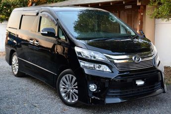 Toyota Vellfire 2.4 Z - Twin Sunroof - Seven Seater