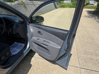 Kia Rio 1.4 Ice 5dr
