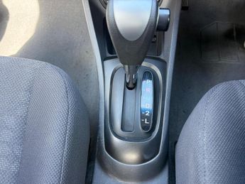 Kia Rio 1.4 Ice 5dr