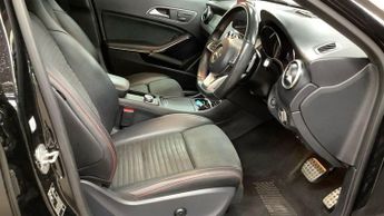 Mercedes-Benz GLA 2.1 GLA220d AMG Line (Premium Plus) 7G-DCT 4MATIC Euro 6 (s/s) 5