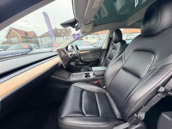 Tesla Model 3 (Dual Motor) Long Range Auto 4WDE 4dr