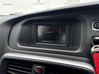 Volvo V40 Cross Country 2.0 D2 Lux Auto Euro 6 (s/s) 5dr