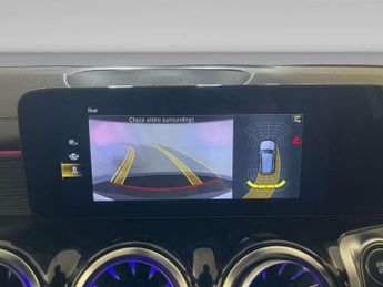 Mercedes-Benz EQB EQB 300 66.5kWh AMG Line SUV 5dr Electric Auto 4MATIC (228 ps)