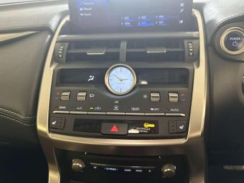 Lexus NX 2.5 300h SUV 5dr Petrol Hybrid E-CVT 4WD Euro 6 (s/s) (197 ps)