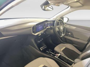 Vauxhall Mokka Electric 50kWh Elite Premium SUV 5dr Electric Auto (136 ps)