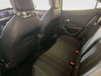 Vauxhall Mokka Electric 50kWh Elite Premium SUV 5dr Electric Auto (136 ps)