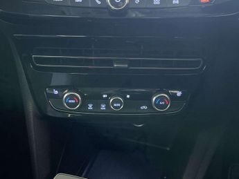 Vauxhall Mokka Electric 50kWh Elite Premium SUV 5dr Electric Auto (136 ps)