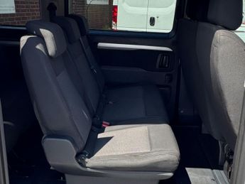 Toyota PROACE Verso 1.5D Shuttle Medium MPV 5dr Diesel Manual MWB Euro 6 (s/s) (9 Se
