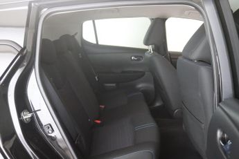 Nissan Leaf 39kWh N-Connecta Auto 5dr