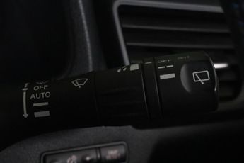 Nissan Leaf 39kWh N-Connecta Auto 5dr