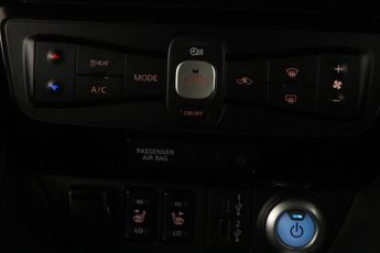 Nissan Leaf 39kWh N-Connecta Auto 5dr