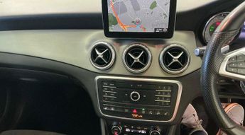 Mercedes-Benz GLA 2.1 GLA220d AMG Line (Premium) 7G-DCT 4MATIC Euro 6 (s/s) 5dr