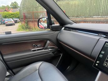 Land Rover Range Rover 3.0 P460e 38.2kWh HSE Auto 4WD Euro 6 (s/s) 5dr