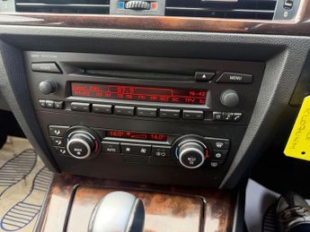BMW 3 Series 2.0 320i SE Touring Auto Euro 4 5dr