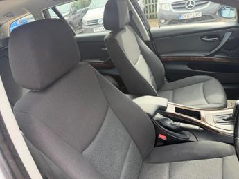 BMW 3 Series 2.0 320i SE Touring Auto Euro 4 5dr