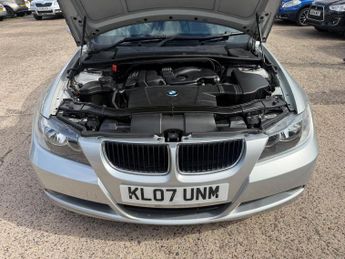 BMW 3 Series 2.0 320i SE Touring Auto Euro 4 5dr