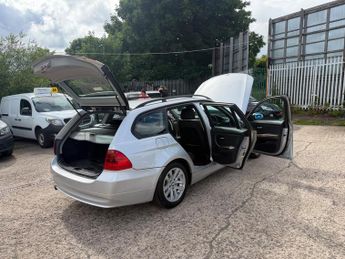 BMW 3 Series 2.0 320i SE Touring Auto Euro 4 5dr