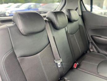 Vauxhall Viva 1.0i SL Euro 6 5dr