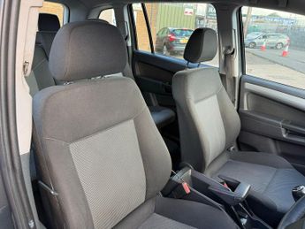 Vauxhall Zafira 1.6 16V Exclusiv Euro 5 5dr