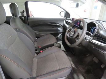 Fiat 500e 42kWh Icon Auto 3dr