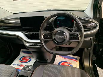 Fiat 500e 42kWh Icon Auto 3dr